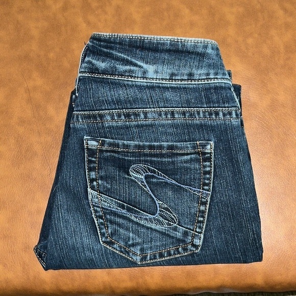 Silver Jeans Suki Capri Mid Rise Size 27 - Picture 3 of 16